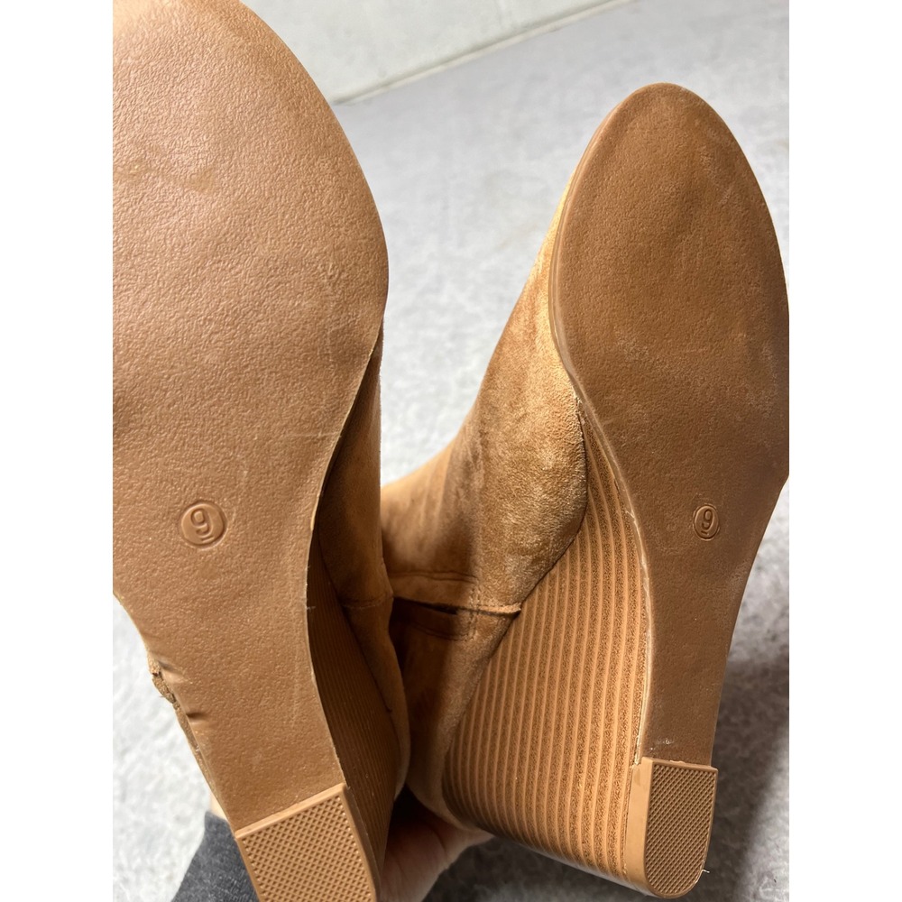 Tan Faux Suede Wedge Ankle Boots Pointed Toe Side Zip Booties Camel Size 9 - Picture 6 of 6